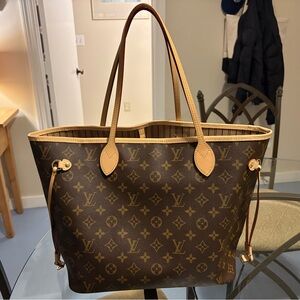 Louis Vuitton Signature Tote with Pouch Included